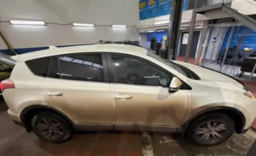 Toyota RAV4 2017 года за 11 000 000 тг. в Астана фото 4