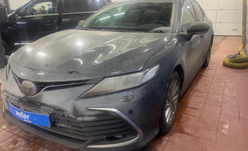 Toyota Camry 2023 года за 18 000 000 тг. в Астана