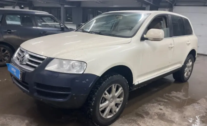 Volkswagen Touareg 2006 года за 5 000 000 тг. в Астана