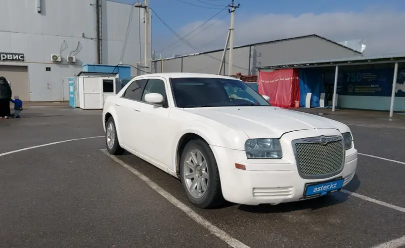Chrysler 300C 2004 года за 3 200 000 тг. в Шымкент фото 2