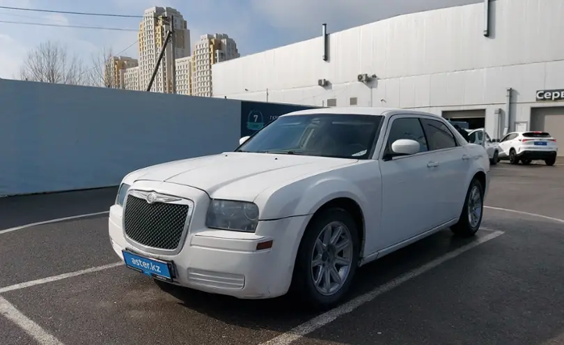Chrysler 300C 2004 года за 3 200 000 тг. в Шымкент