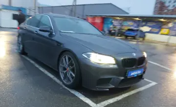 BMW 5 серии 2015 года за 13 000 000 тг. в Шымкент фото 2