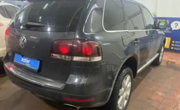 Volkswagen Touareg 2009 года за 4 600 000 тг. в Астана