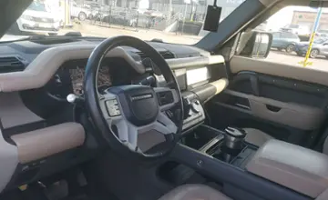 Land Rover Defender 2020 года за 35 000 000 тг. в Алматы фото 5