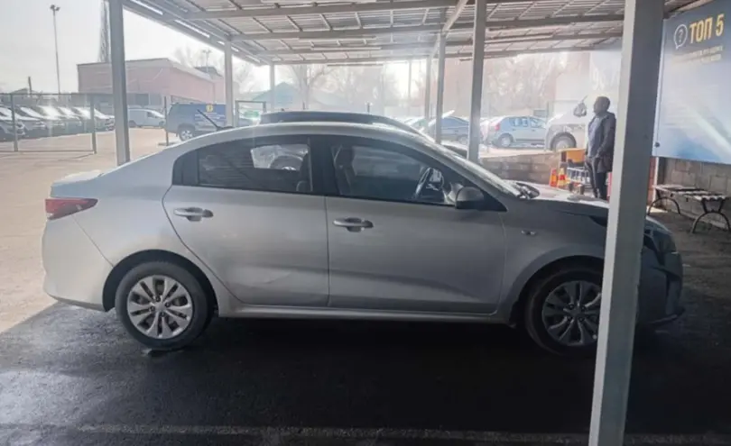 Kia Rio 2022 года за 6 200 000 тг. в Алматы фото 4
