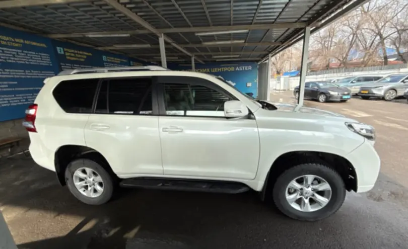 Toyota Land Cruiser Prado 2013 года за 16 000 000 тг. в Алматы фото 4