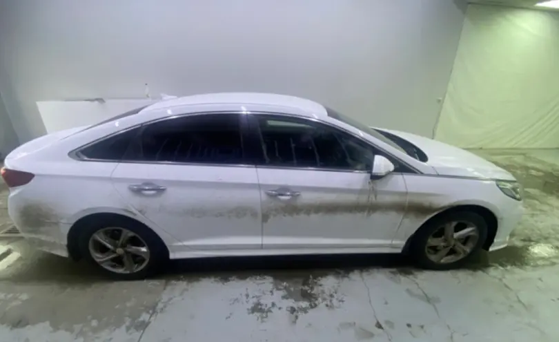 Hyundai Sonata 2019 года за 8 900 000 тг. в Павлодар фото 4