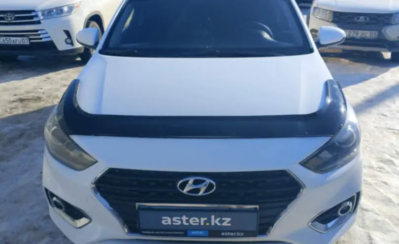 Hyundai Accent 2018 года за 6 500 000 тг. в Уральск фото 2