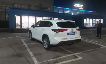 Toyota Highlander 2020 года за 22 000 000 тг. в Алматы фото 4