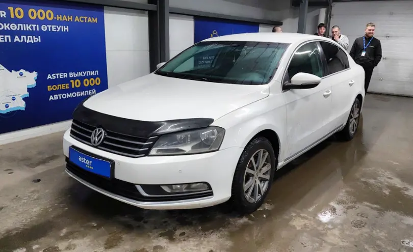 Volkswagen Passat 2011 года за 4 000 000 тг. в Астана