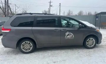 Toyota Sienna 2014 года за 13 000 000 тг. в Уральск фото 4