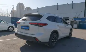 Toyota Highlander 2021 года за 26 000 000 тг. в Шымкент фото 3