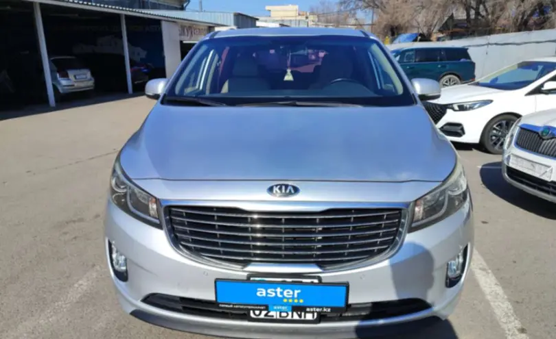 Kia Carnival 2016 года за 11 400 000 тг. в Алматы фото 2