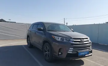 Toyota Highlander 2019 года за 19 000 000 тг. в Шымкент фото 2