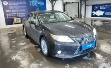 Lexus ES 2012 года за 10 000 000 тг. в Астана фото 2