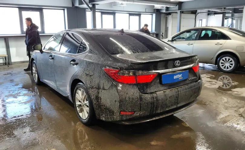 Lexus ES 2012 года за 10 000 000 тг. в Астана фото 4