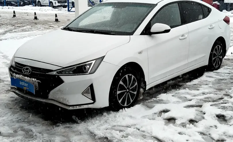 Hyundai Elantra 2019 года за 7 000 000 тг. в Усть-Каменогорск