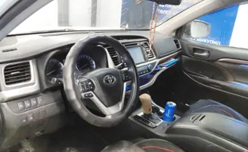Toyota Highlander 2014 года за 16 000 000 тг. в Астана фото 5