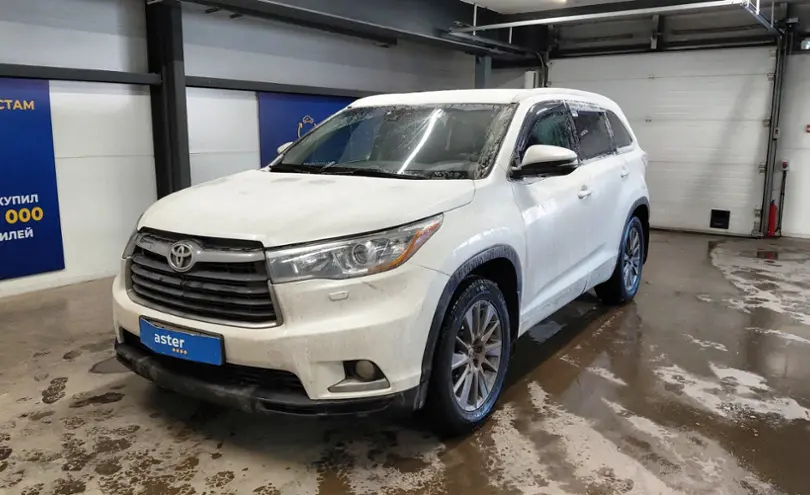 Toyota Highlander 2014 года за 16 000 000 тг. в Астана