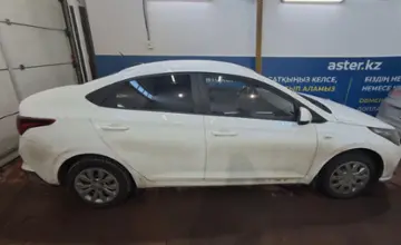 Hyundai Accent 2020 года за 7 500 000 тг. в Астана фото 4