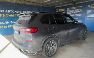 BMW X5 2019 года за 32 000 000 тг. в Алматы