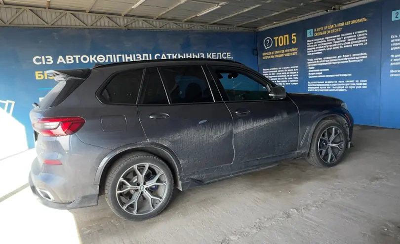 BMW X5 2019 года за 32 000 000 тг. в Алматы фото 4