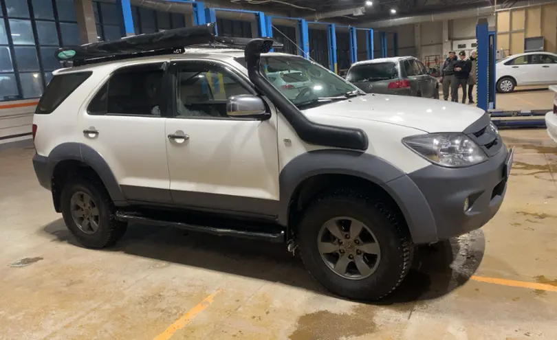 Toyota Fortuner 2006 года за 8 500 000 тг. в Караганда фото 4