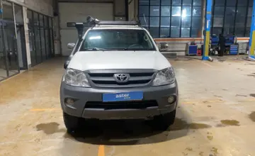 Toyota Fortuner 2006 года за 8 500 000 тг. в Караганда фото 2