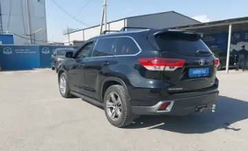 Toyota Highlander 2017 года за 15 500 000 тг. в Шымкент фото 4