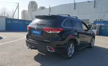 Toyota Highlander 2017 года за 15 500 000 тг. в Шымкент фото 3