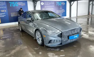 Hyundai Sonata 2020 года за 11 000 000 тг. в Астана фото 2