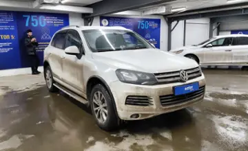 Volkswagen Touareg 2012 года за 9 500 000 тг. в Астана фото 2