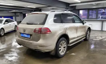 Volkswagen Touareg 2012 года за 9 500 000 тг. в Астана фото 3