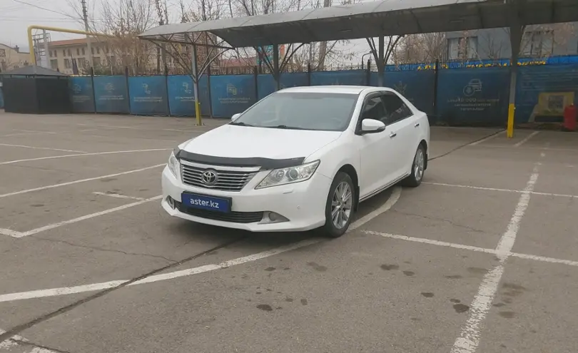 Toyota Camry 2014 года за 9 000 000 тг. в Алматы