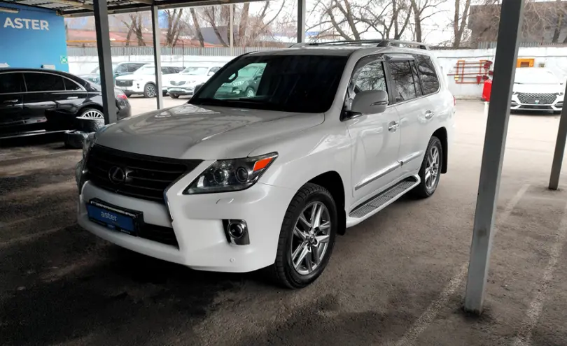Lexus LX 2013 года за 24 000 000 тг. в Алматы