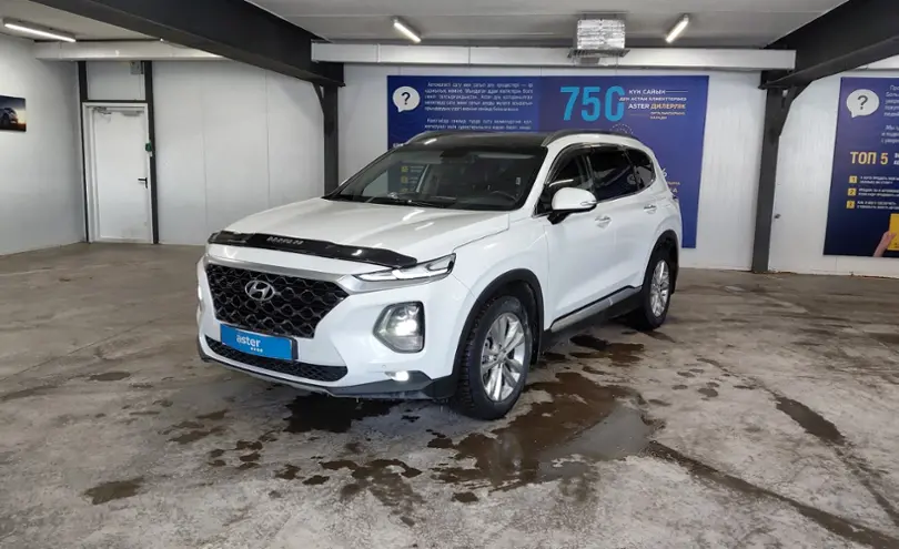 Hyundai Santa Fe 2020 года за 14 000 000 тг. в Астана