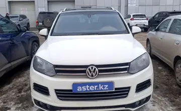 Volkswagen Touareg 2012 года за 8 300 000 тг. в Костанай фото 2
