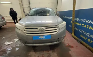 Toyota Highlander 2011 года за 10 000 000 тг. в Астана фото 2