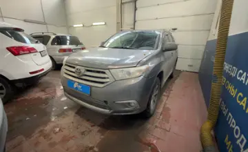 Toyota Highlander 2011 года за 10 000 000 тг. в Астана фото 1