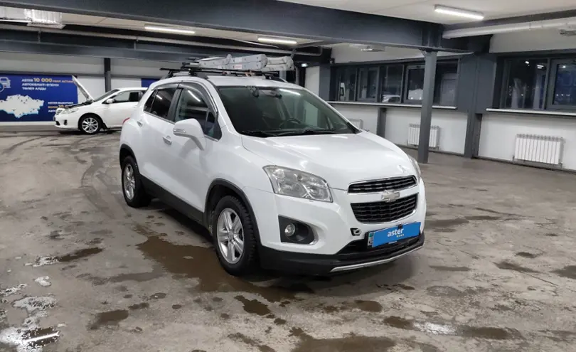 Chevrolet Tracker 2014 года за 4 800 000 тг. в Астана фото 2
