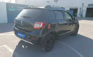 Renault Sandero 2015 года за 3 000 000 тг. в Шымкент фото 3