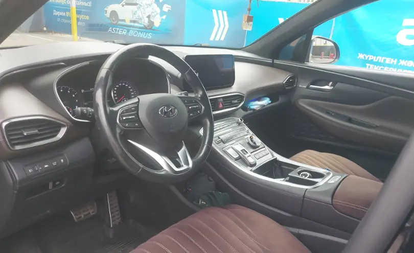 Hyundai Santa Fe 2021 года за 12 500 000 тг. в Алматы фото 5
