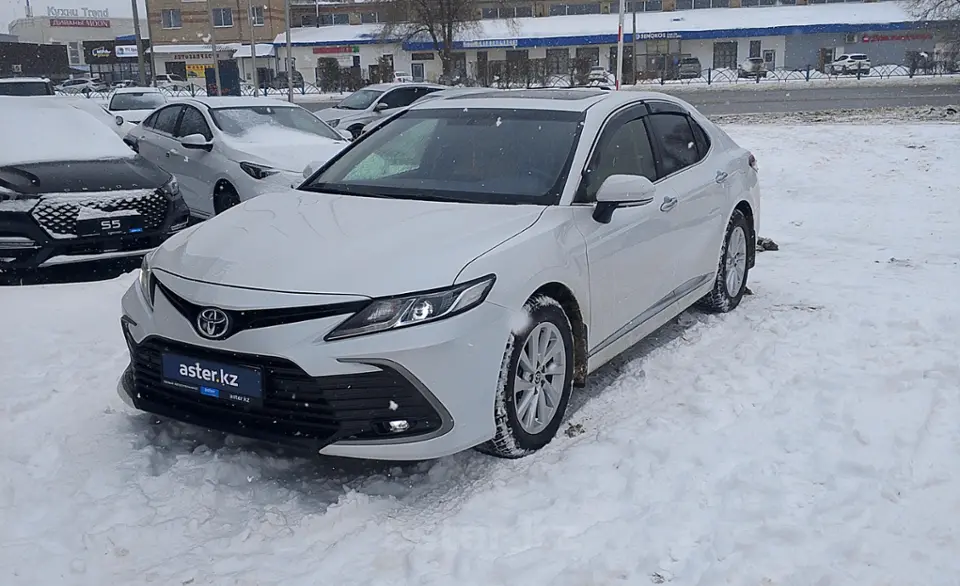 Toyota Camry 2022 года за 16 000 000 тг. в Уральск