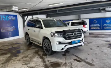 Toyota Land Cruiser 2015 года за 29 000 000 тг. в Астана фото 2