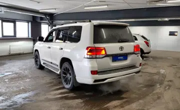Toyota Land Cruiser 2015 года за 29 000 000 тг. в Астана фото 4