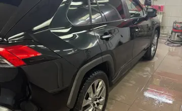 Toyota RAV4 2021 года за 14 300 000 тг. в Алматы фото 4