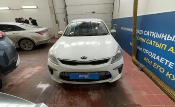 Kia Rio 2018 года за 5 800 000 тг. в Астана фото 2