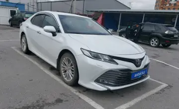 Toyota Camry 2018 года за 13 500 000 тг. в Шымкент фото 2