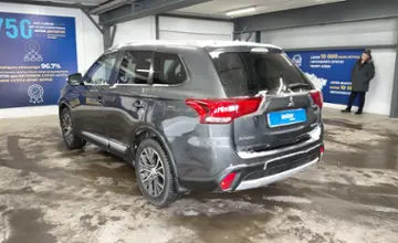 Mitsubishi Outlander 2016 года за 9 500 000 тг. в Астана фото 4