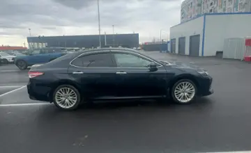 Toyota Camry 2018 года за 11 000 000 тг. в Алматы фото 4